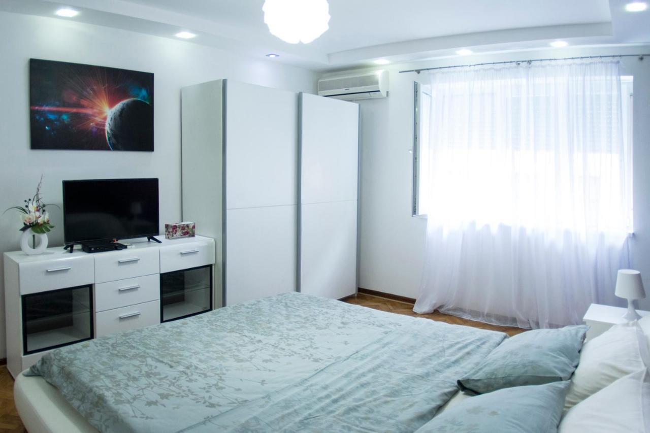 White Night City Center Apartman Белград Екстериор снимка